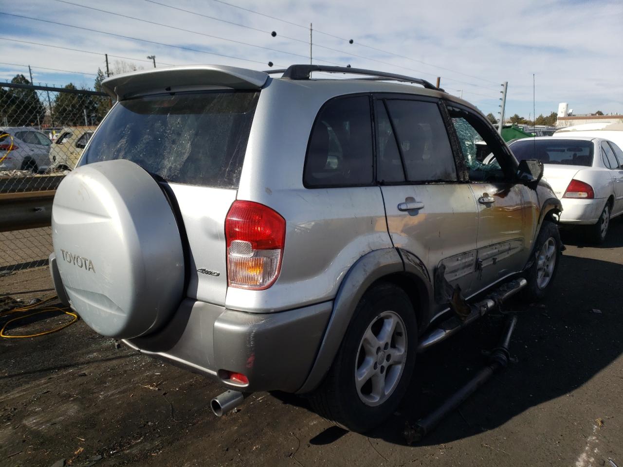 Photo 4 from auction – 2001 TOYOTA RAV4 with VIN JTEHH20V210095452
