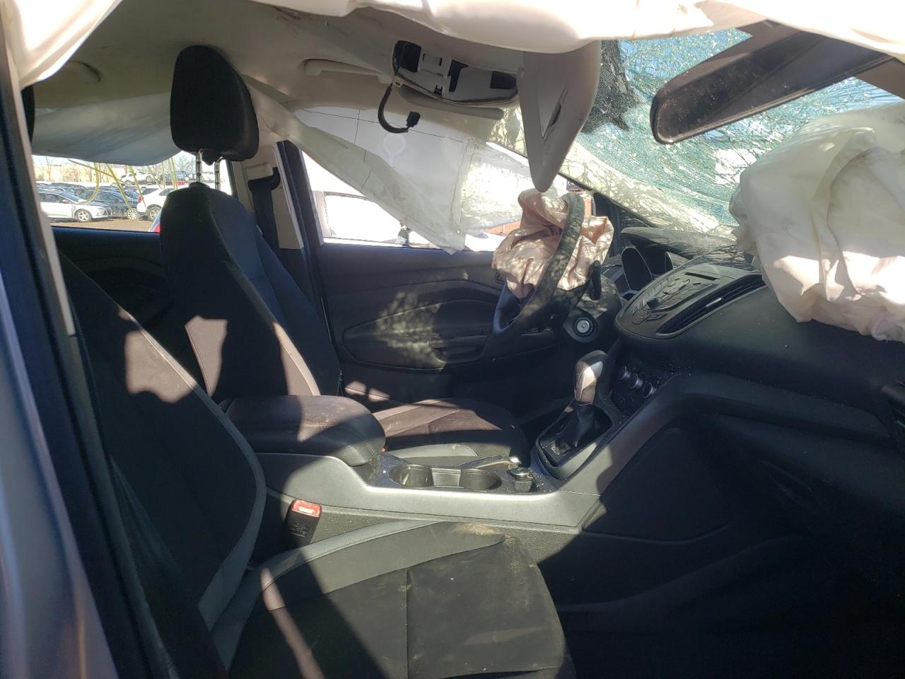 Photo 5 from auction – 2013 FORD ESCAPE S with VIN 1FMCU0F77DUC21109