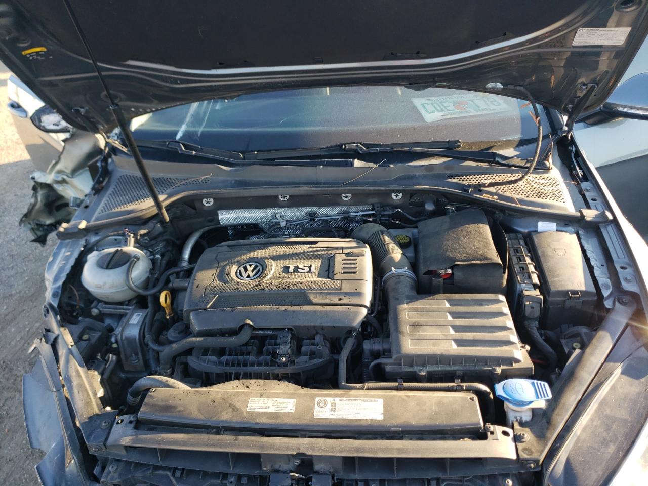 Photo 7 from auction – 2017 VOLKSWAGEN GOLF S with VIN 3VW217AU0HM010971