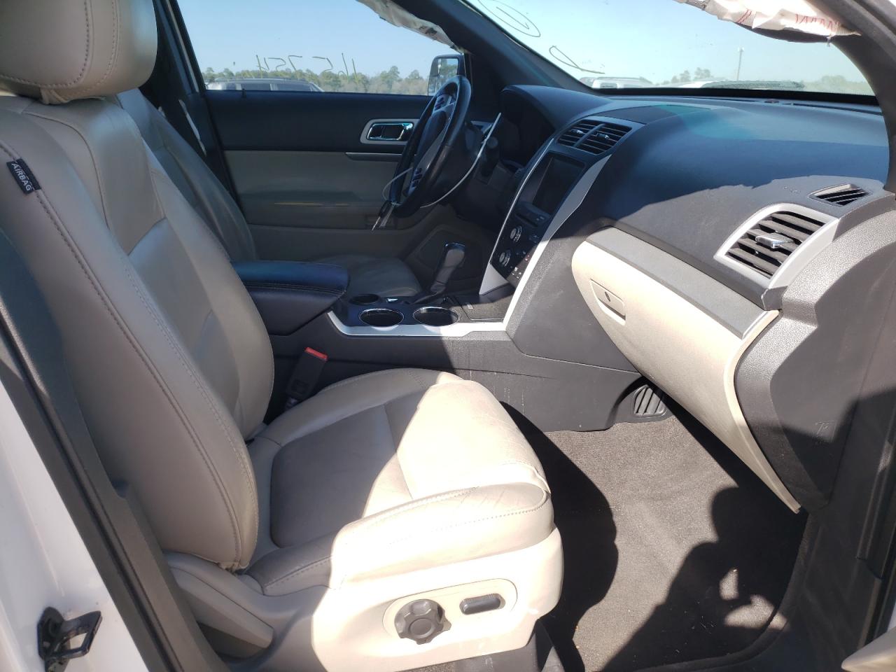 Photo 5 from auction – 2013 FORD EXPLORER X with VIN 1FM5K7D84DGA11763