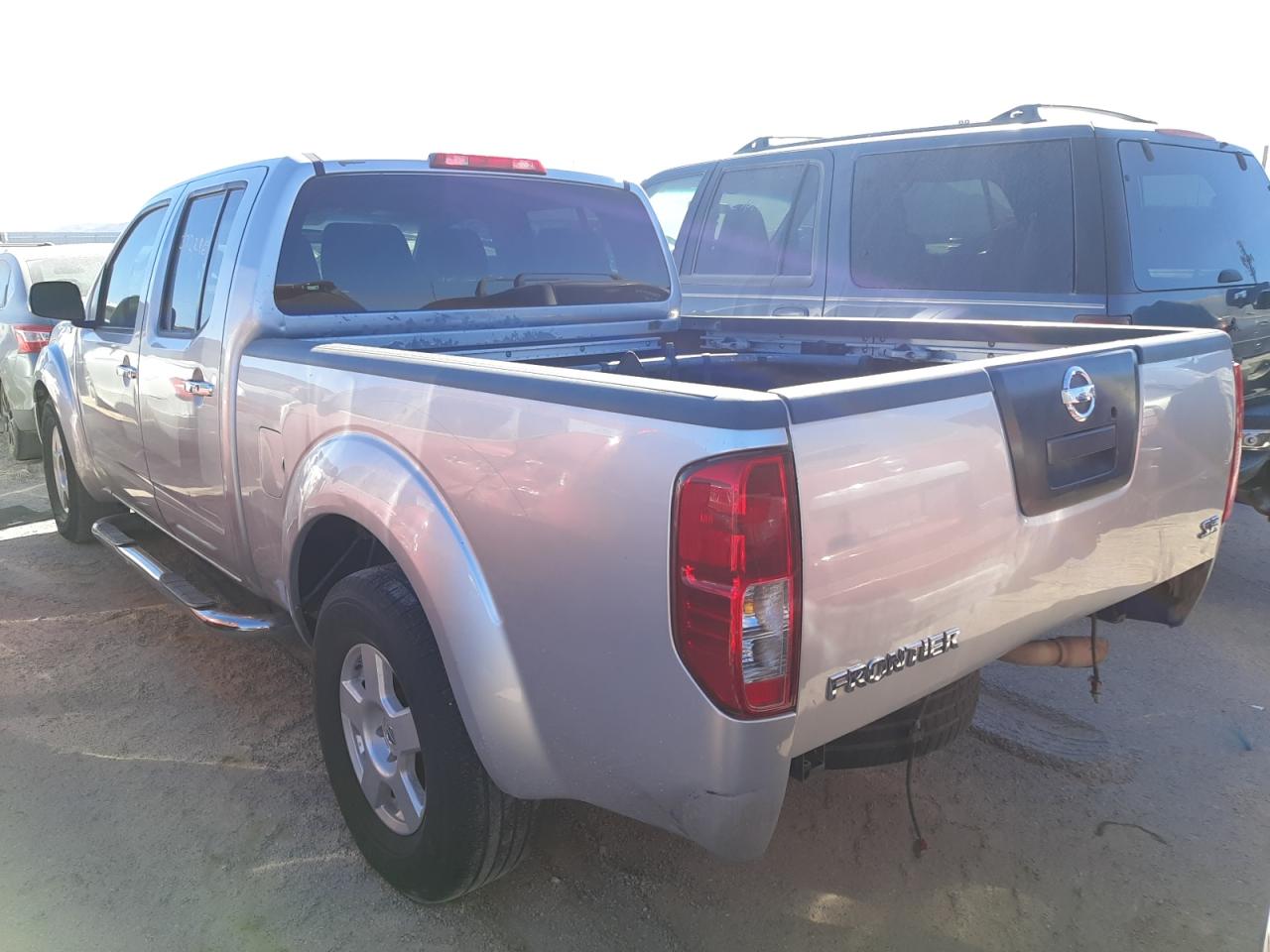 Photo 3 from auction – 2007 NISSAN FRONTIER C with VIN 1N6AD09U67C405879