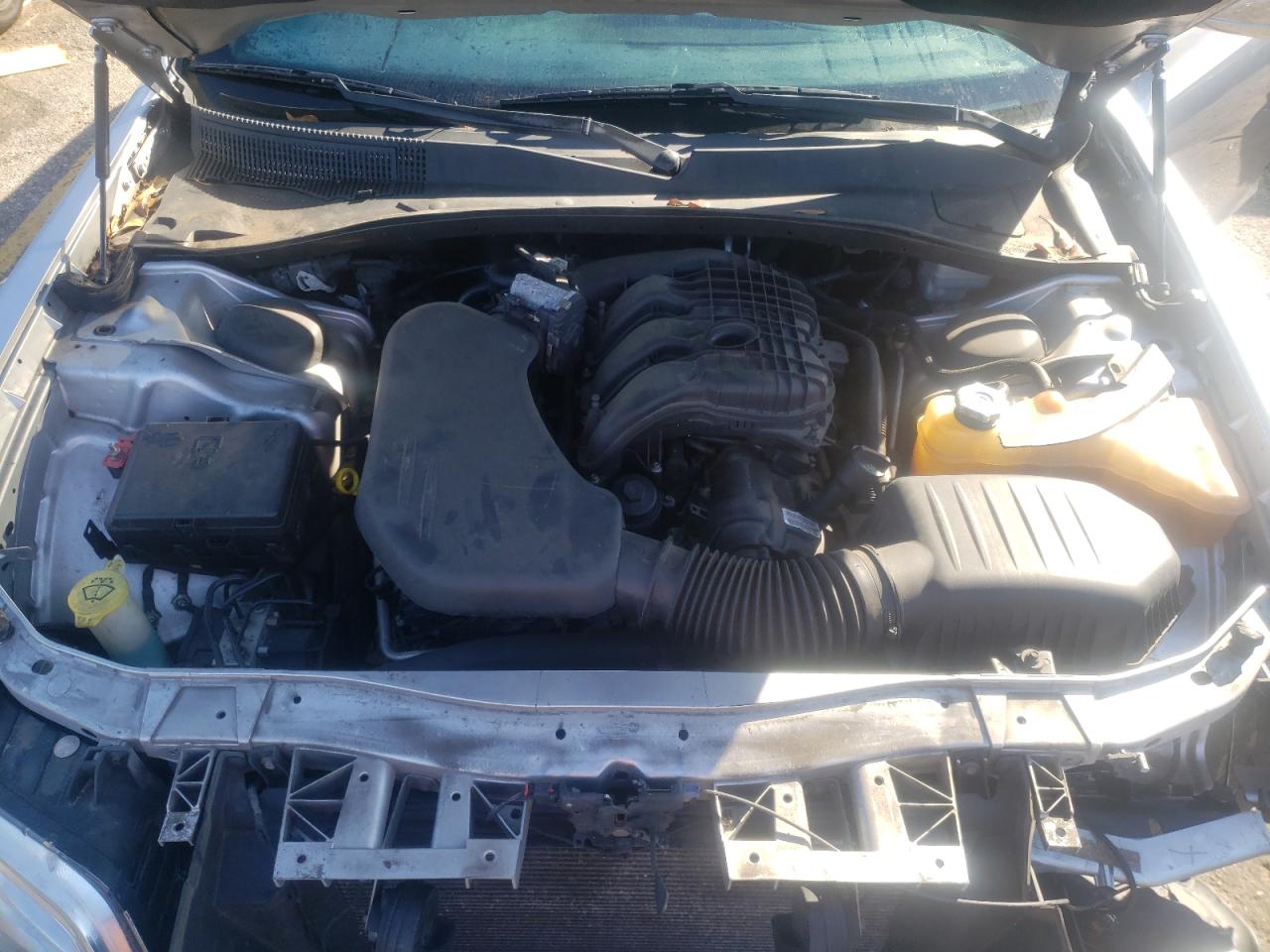 Photo 7 from auction – 2012 CHRYSLER 300 LIMITE with VIN 2C3CCACG8CH216444