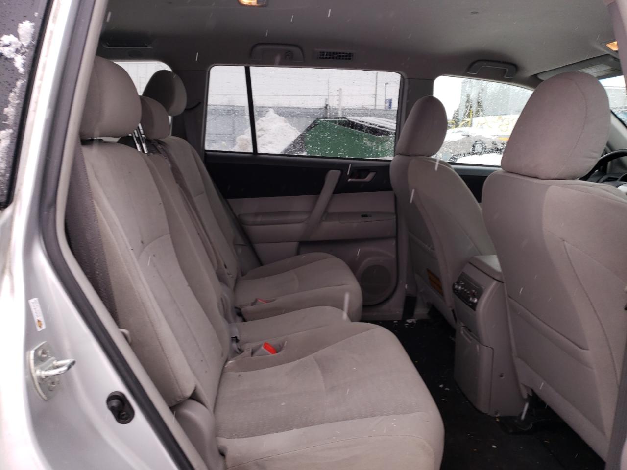 Photo 6 from auction – 2013 TOYOTA HIGHLANDER with VIN 5TDBK3EH1DS269193