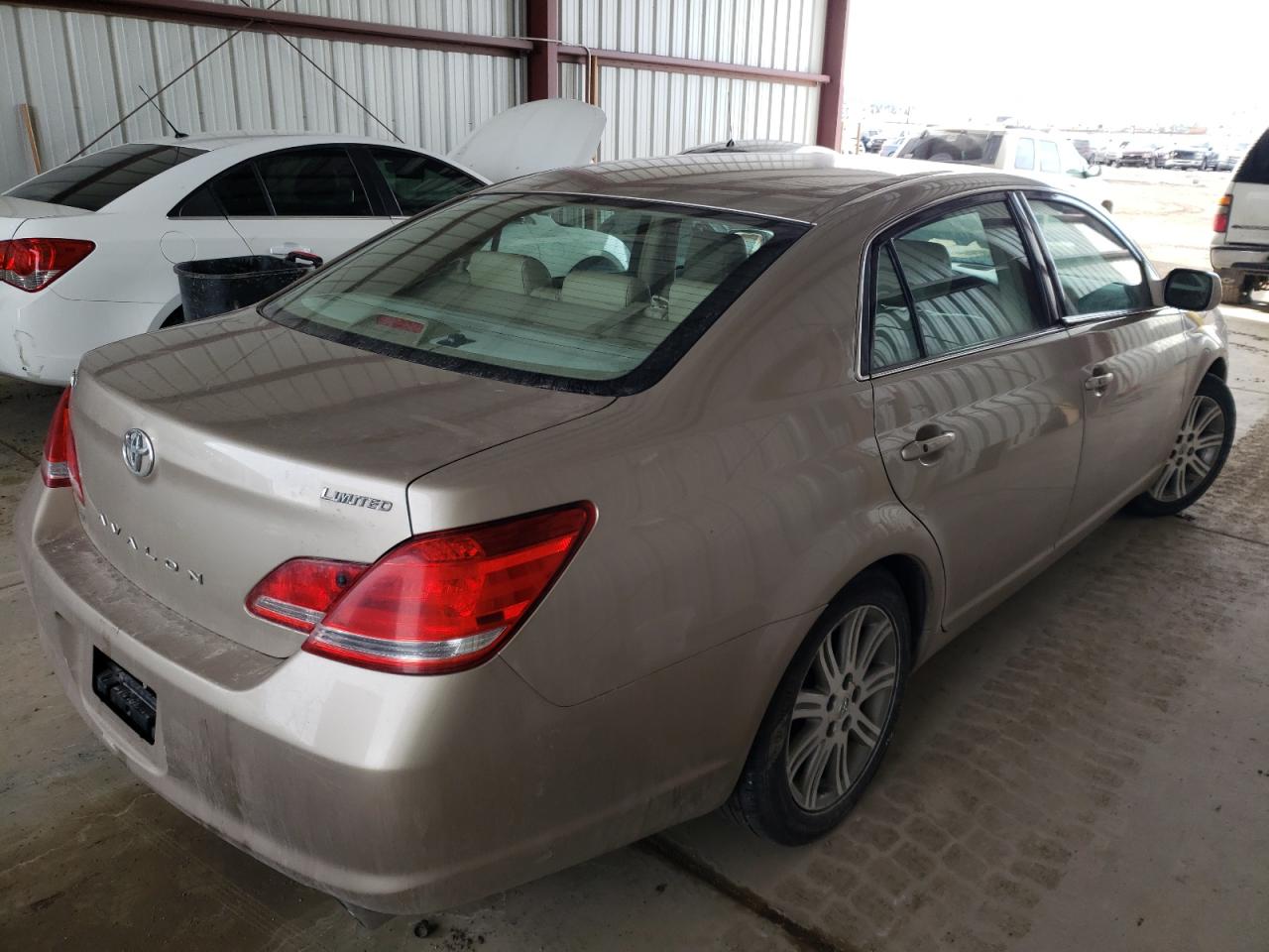 Photo 4 from auction – 2007 TOYOTA AVALON XL with VIN 4T1BK36B47U214520
