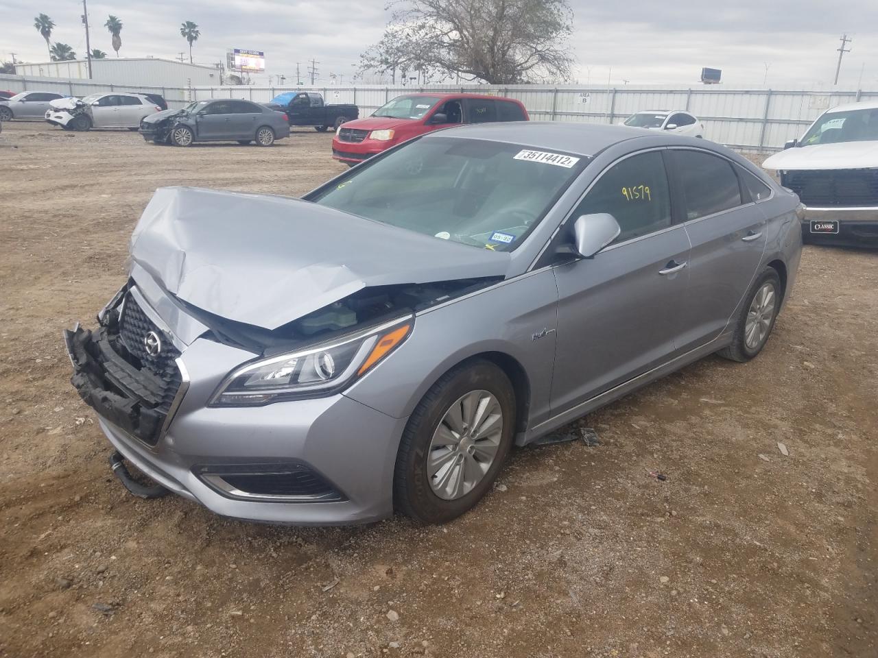 Photo 2 from auction – 2016 HYUNDAI SONATA HYB with VIN KMHE24L10GA016937