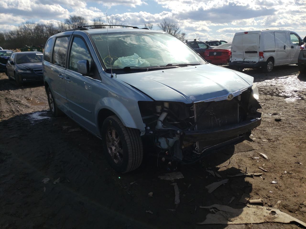 CHRYSLER TOWN & COU 2008 with VIN 2A8HR54P98R636553 - Photo from auction