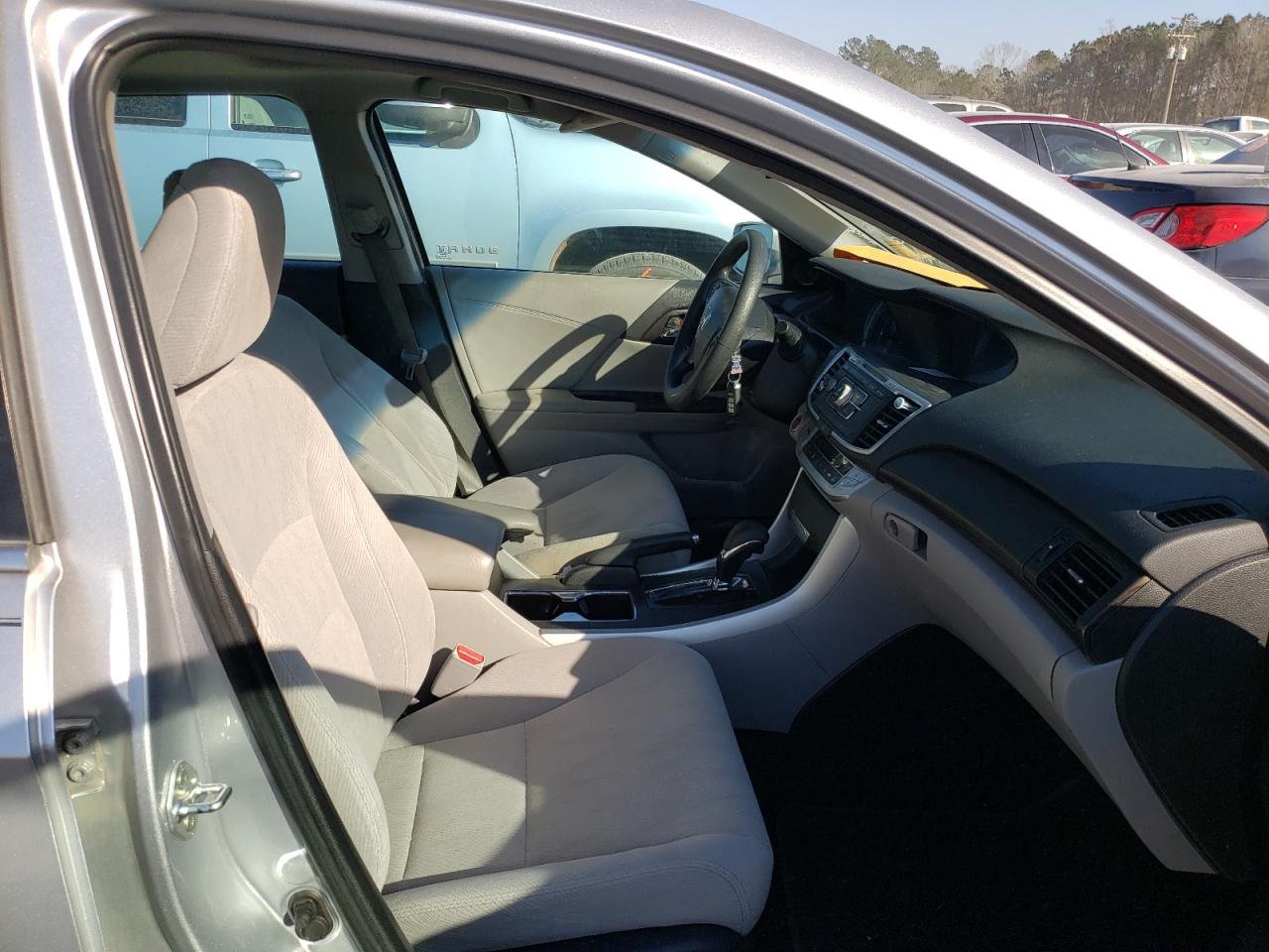 Photo 5 from auction – 2013 HONDA ACCORD EX with VIN 1HGCR2F75DA247017