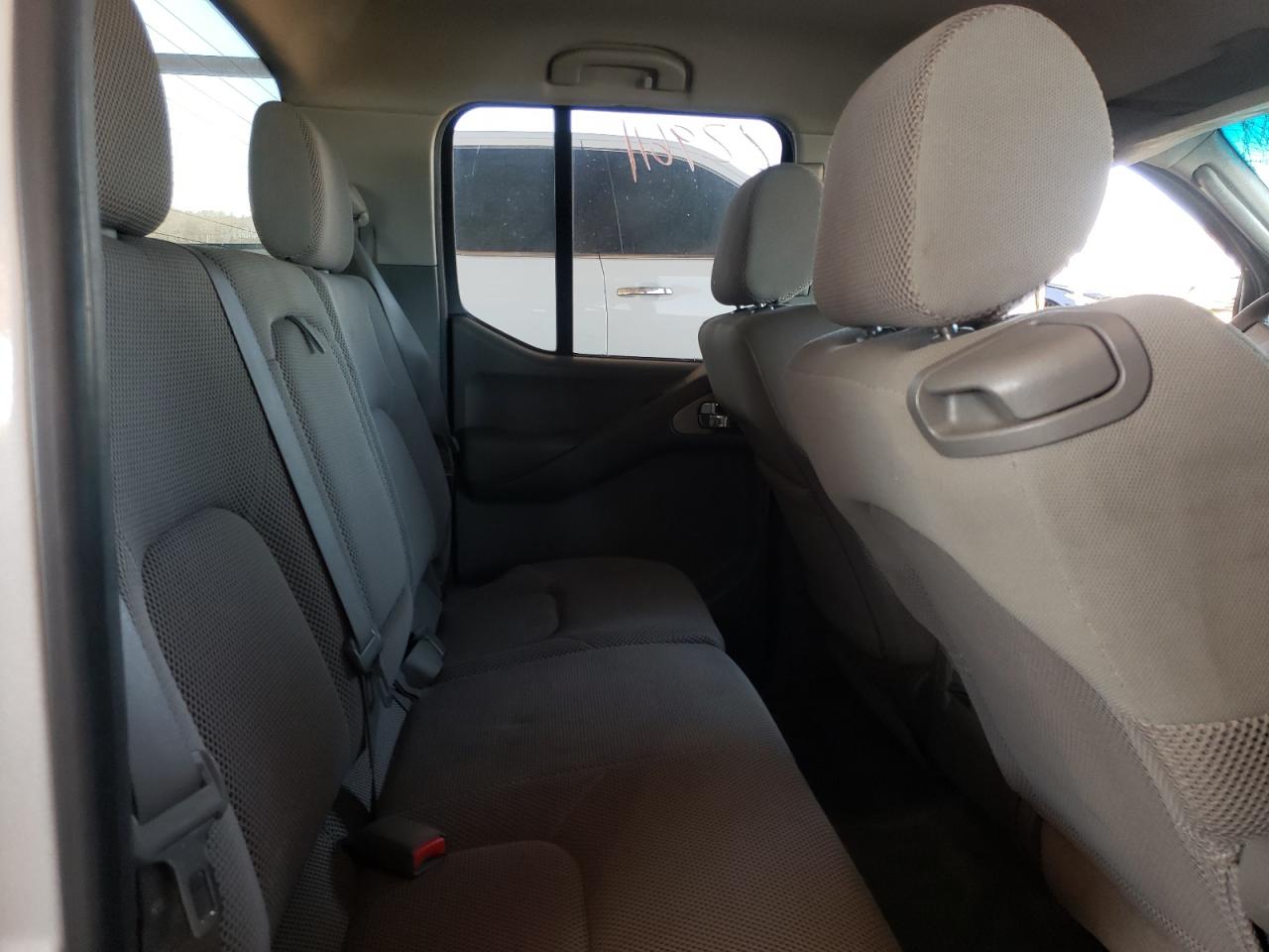 Photo 6 from auction – 2005 NISSAN FRONTIER C with VIN 1N6AD07W55C444707