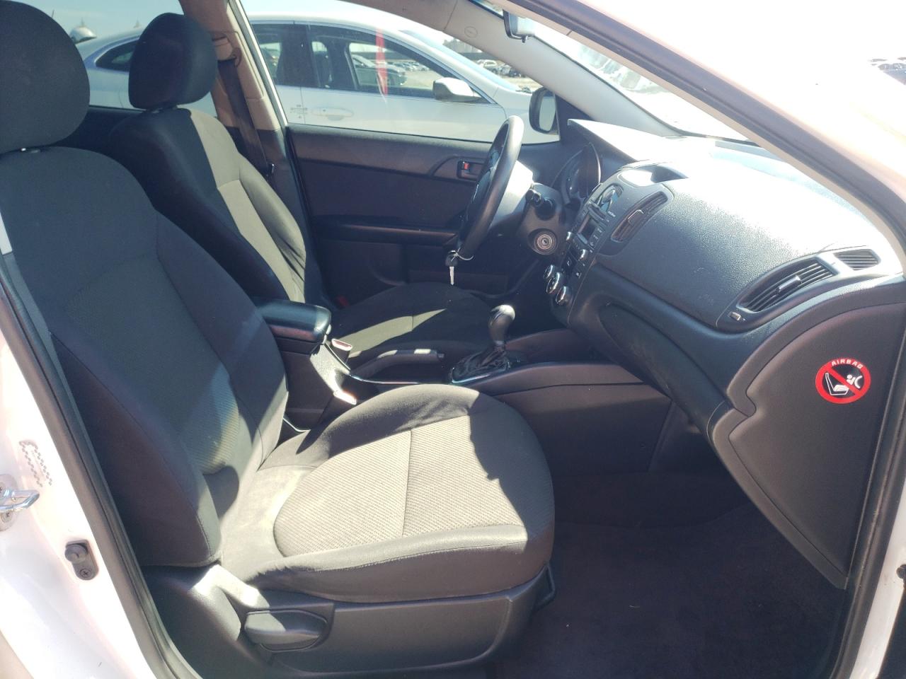 صورة رقم 5 من المزاد - 2011 KIA FORTE EX مع VIN KNAFU4A27B5458773