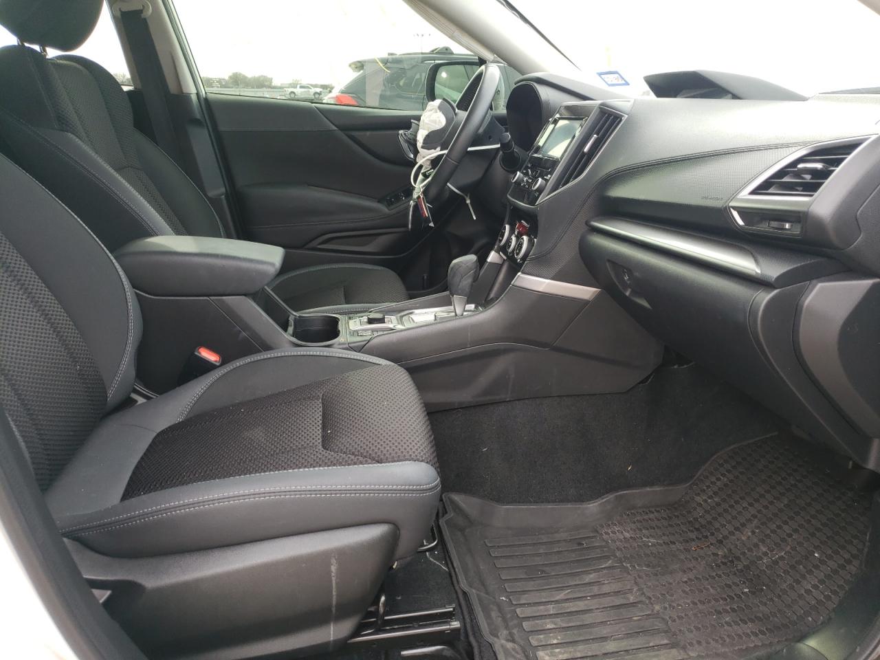 Photo 5 from auction – 2020 SUBARU FORESTER P with VIN JF2SKAJC5LH544048