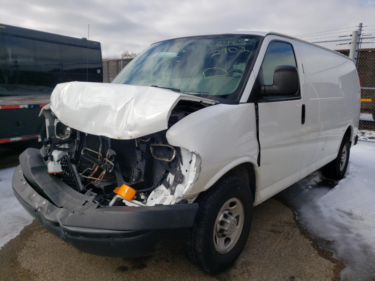 Photo 2 from auction – 2013 CHEVROLET EXPRESS G2 with VIN 1GCWGFCA0D1137520