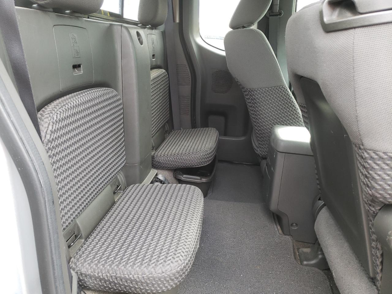 Photo 6 from auction – 2011 NISSAN FRONTIER S with VIN 1N6AD0CW3BC416518