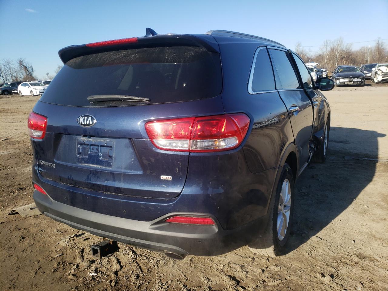 Photo 4 from auction – 2016 KIA SORENTO LX with VIN 5XYPGDA32GG136676