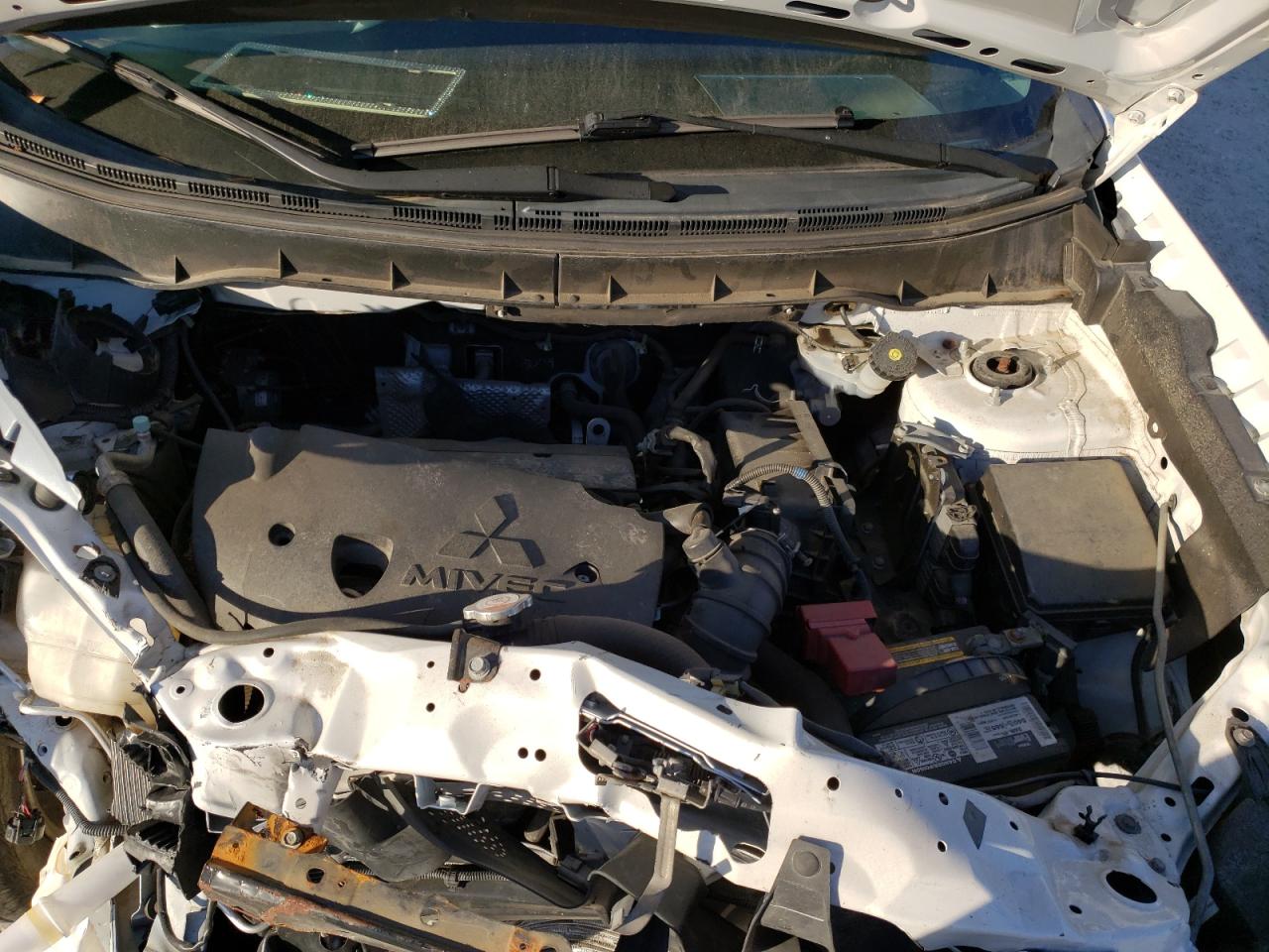 Photo 7 from auction – 2014 MITSUBISHI OUTLANDER with VIN 4A4AP3AU1EE031487