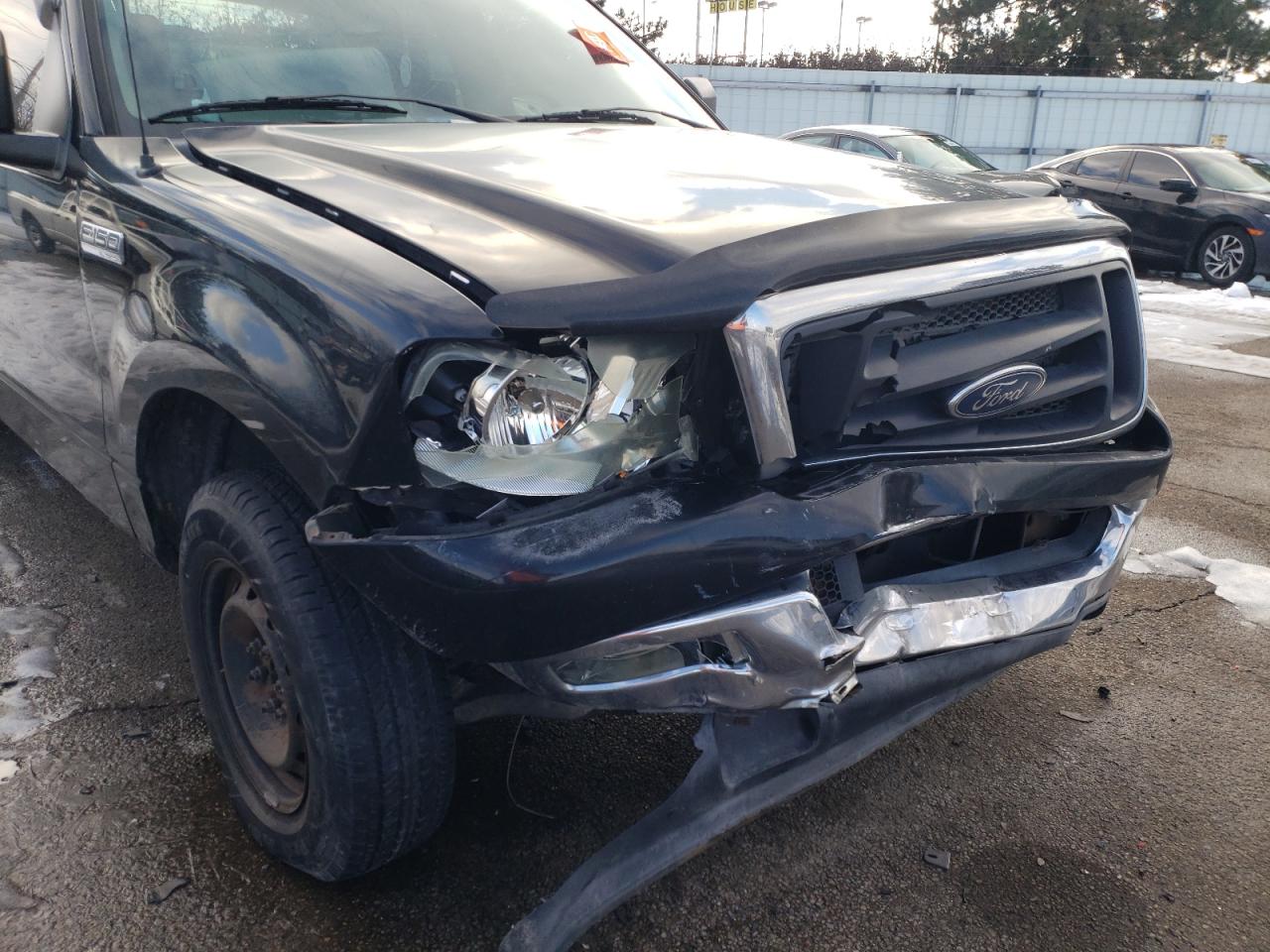 Photo 9 from auction – 2004 FORD F150 with VIN 1FTRX12W24NB01995