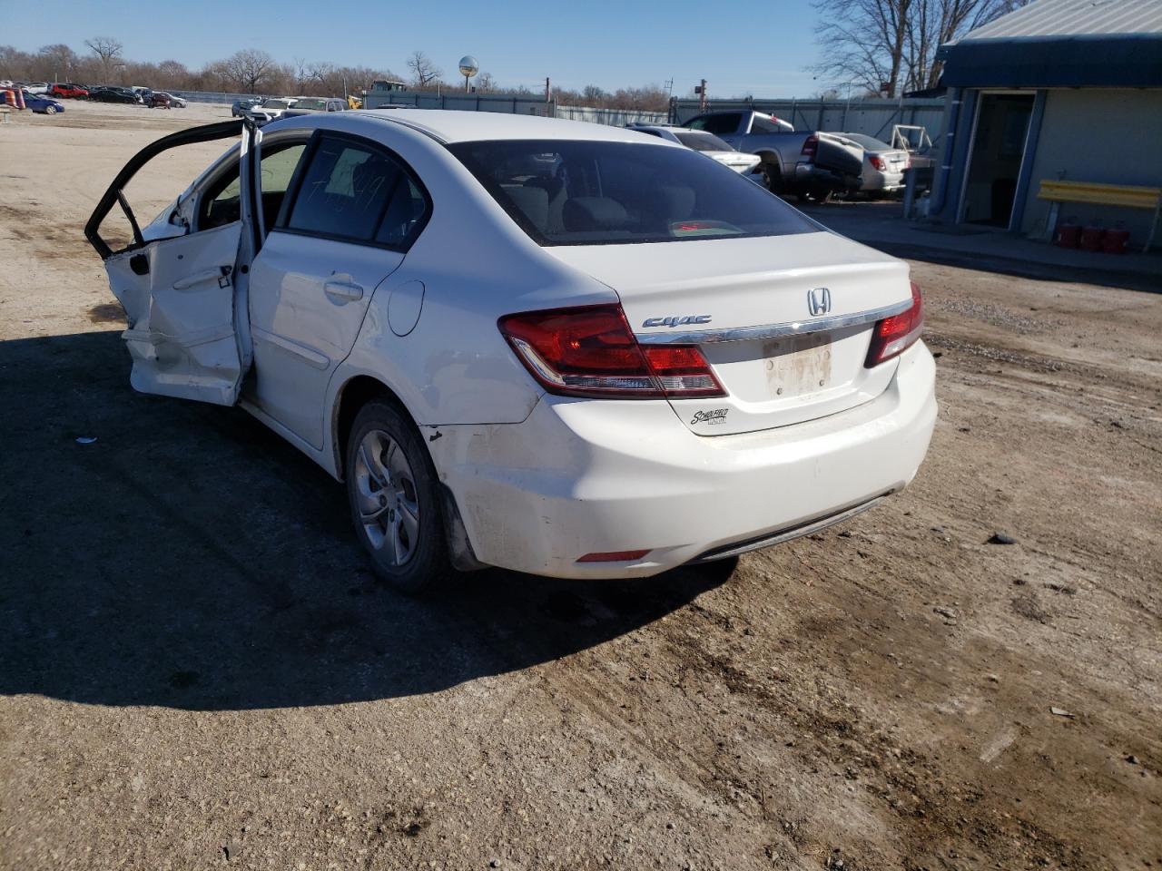 Photo 3 from auction – 2015 HONDA CIVIC LX with VIN 19XFB2F54FE105031