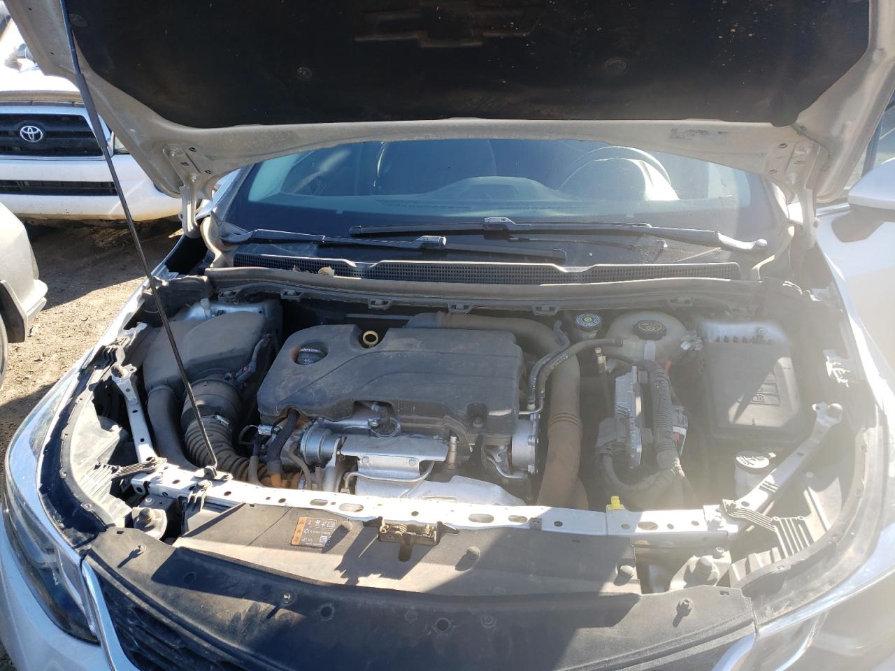 Photo 7 from auction – 2018 CHEVROLET CRUZE LT with VIN 3G1BE6SM7JS596336