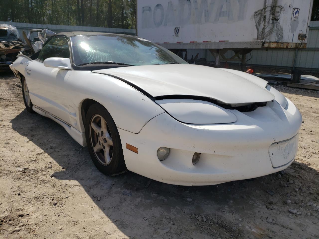 PONTIAC FIREBIRD 2001 with VIN 2G2FS32K812140211 - Photo from auction