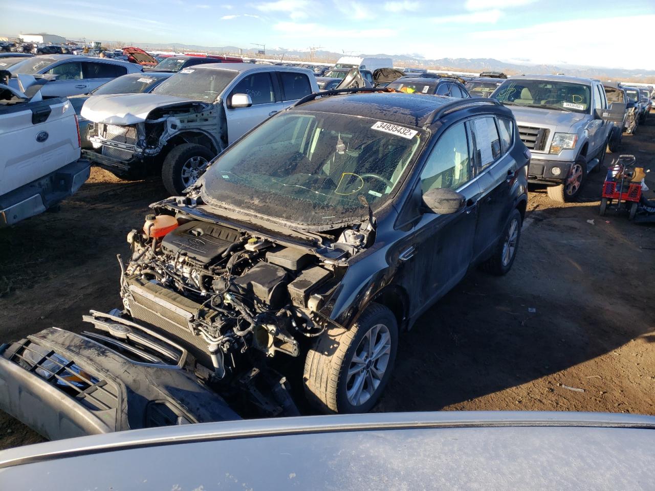 Photo 2 from auction – 2017 FORD ESCAPE SE with VIN 1FMCU0GD6HUD25469