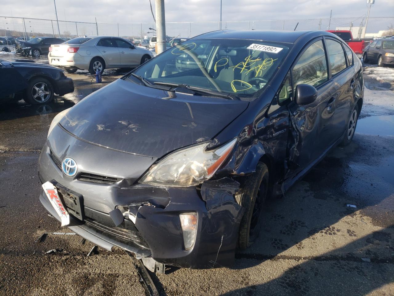 Photo 2 from auction – 2013 TOYOTA PRIUS with VIN JTDKN3DU2D5599081