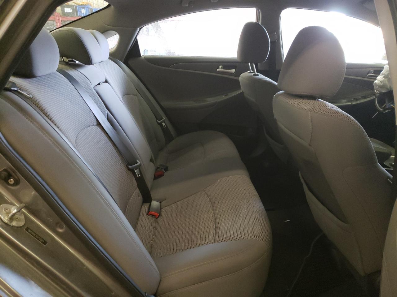 Photo 6 from auction – 2012 HYUNDAI SONATA GLS with VIN 5NPEB4AC3CH355817