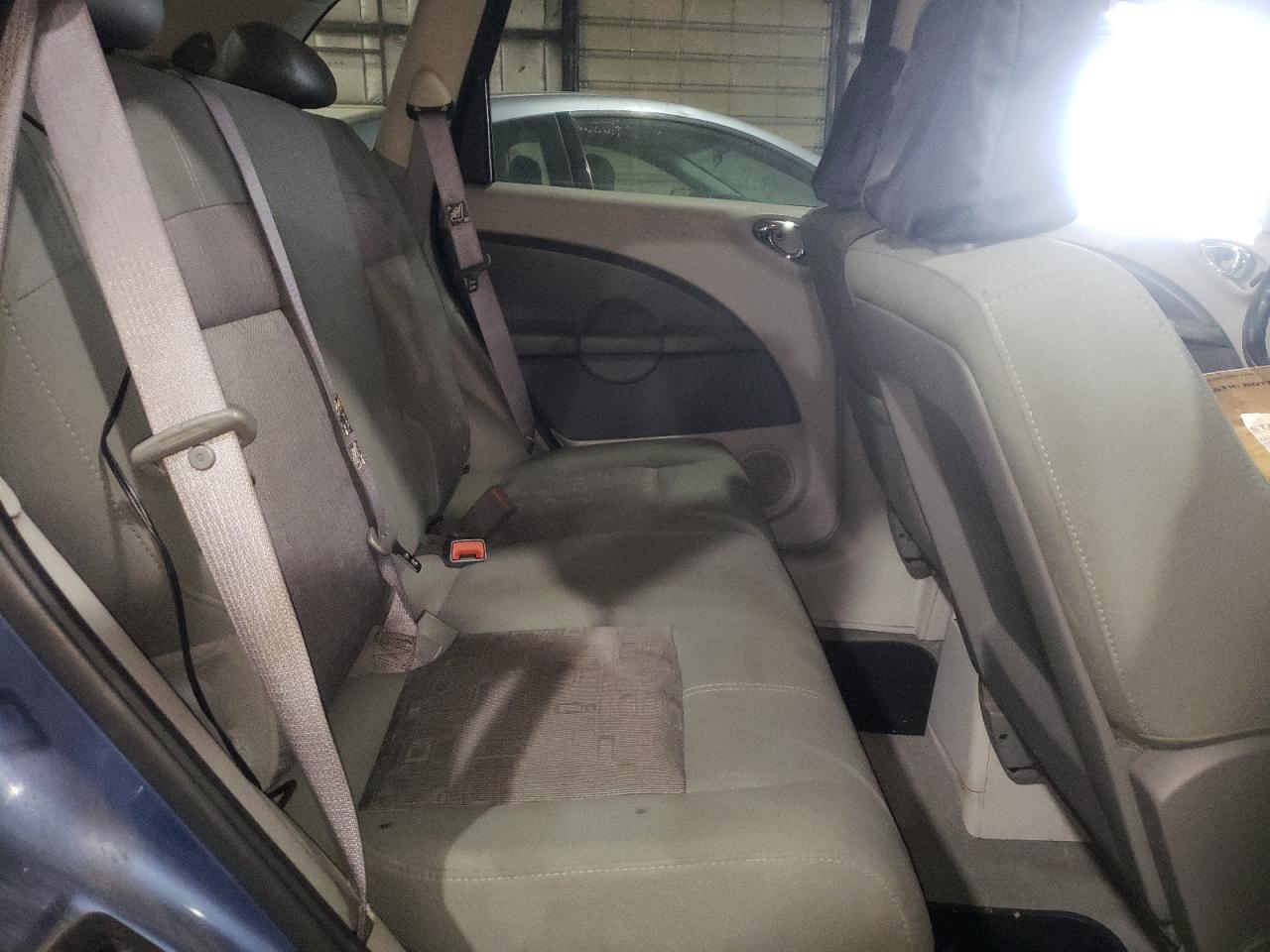 Photo 6 from auction – 2006 CHRYSLER PT CRUISER with VIN 3A4FY58B06T285486