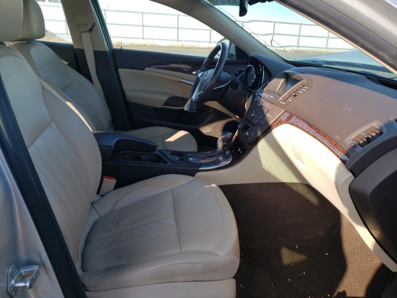 Photo 5 from auction – 2012 BUICK REGAL PREM with VIN 2G4GS5EK2C9208676