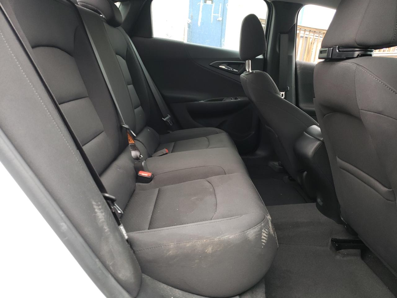 Photo 6 from auction – 2020 CHEVROLET MALIBU LS with VIN 1G1ZB5ST5LF139363