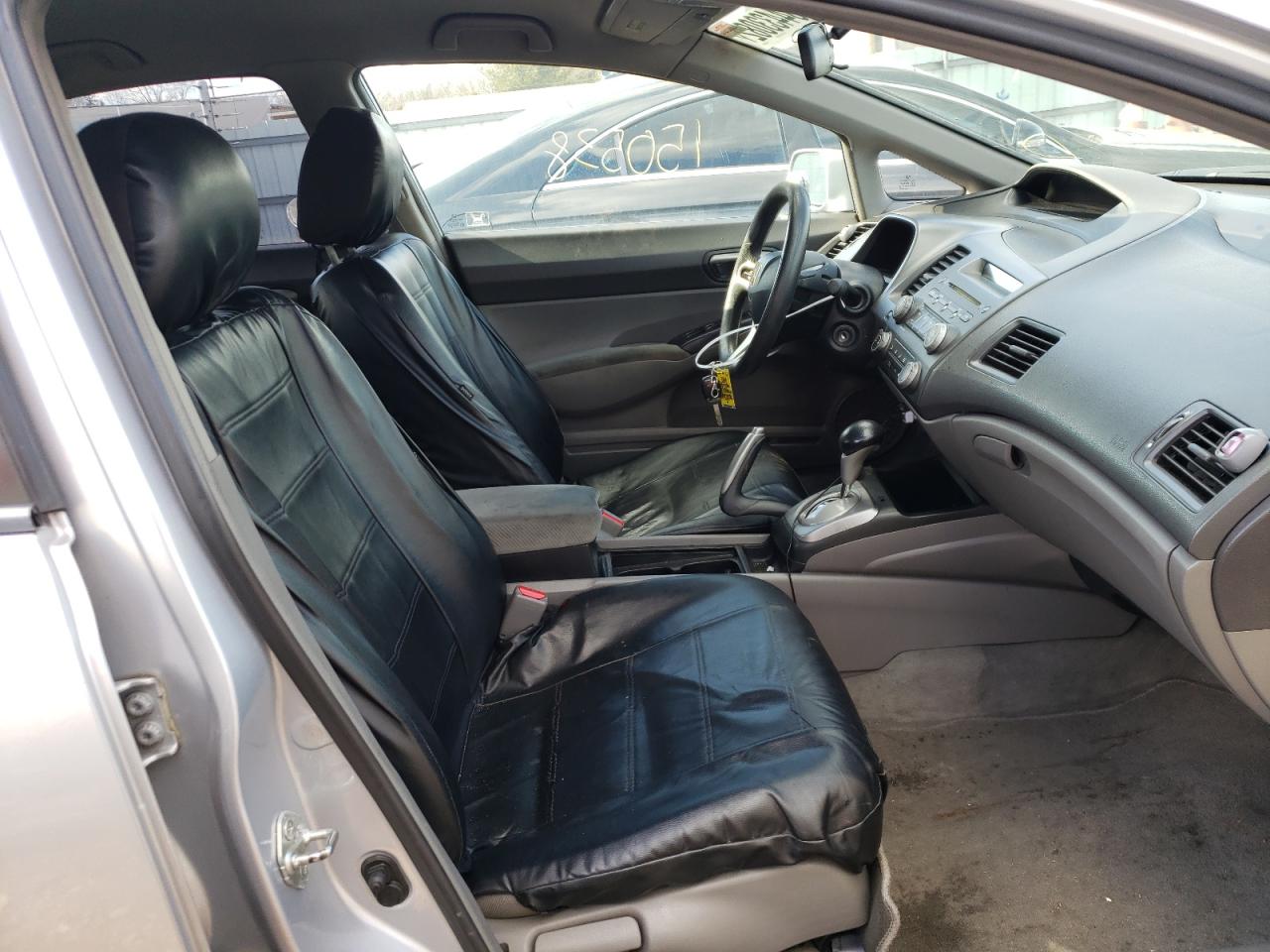 Photo 5 from auction – 2011 HONDA CIVIC LX with VIN 2HGFA1F53BH520273