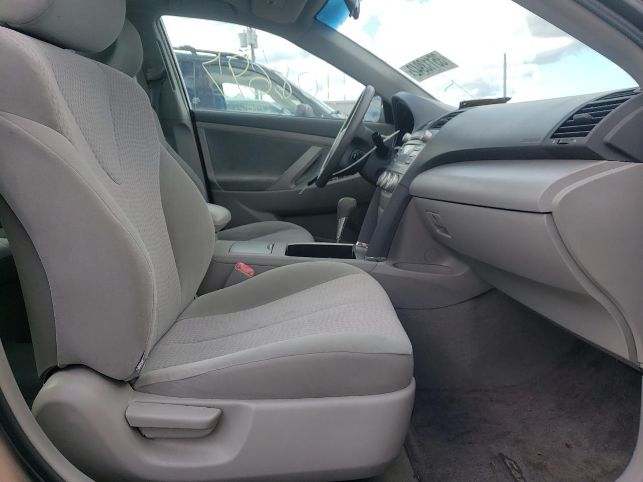 Photo 5 from auction – 2011 TOYOTA CAMRY BASE with VIN 4T1BF3EK9BU645594