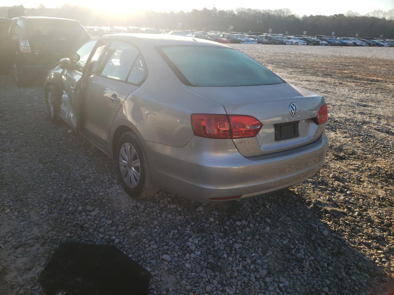 Photo 3 from auction – 2014 VOLKSWAGEN JETTA BASE with VIN 3VW2K7AJ7EM226475