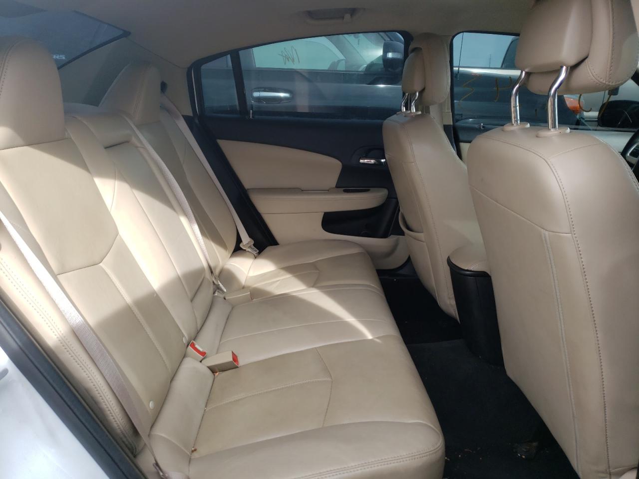 Photo 6 from auction – 2012 CHRYSLER 200 LIMITE with VIN 1C3CCBCG9CN248249