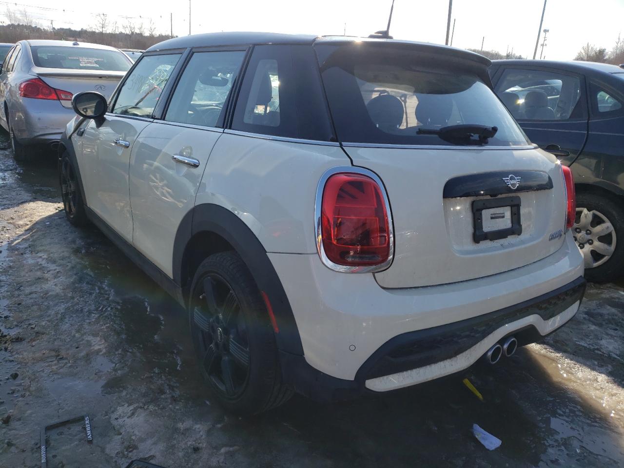 Photo 3 from auction – 2022 MINI COOPER S with VIN WMW53DK05N2R20376