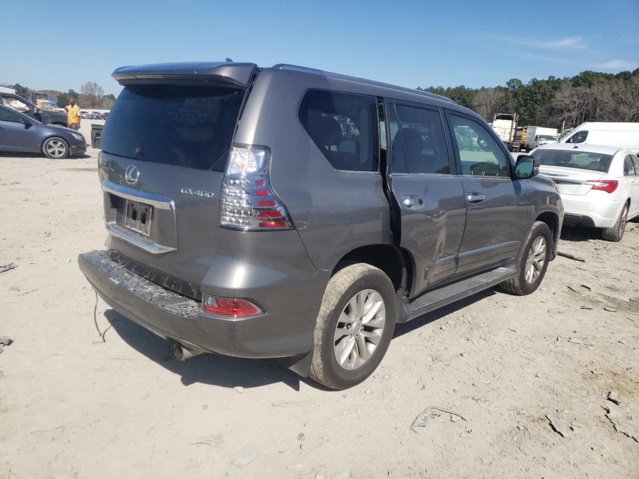 Photo 4 from auction – 2014 LEXUS GX 460 with VIN JTJBM7FX0E5069000