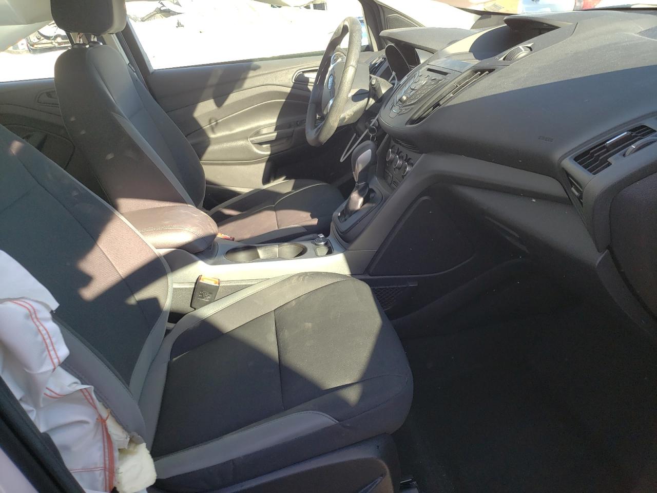 Photo 5 from auction – 2015 FORD ESCAPE S with VIN 1FMCU0F76FUA91424