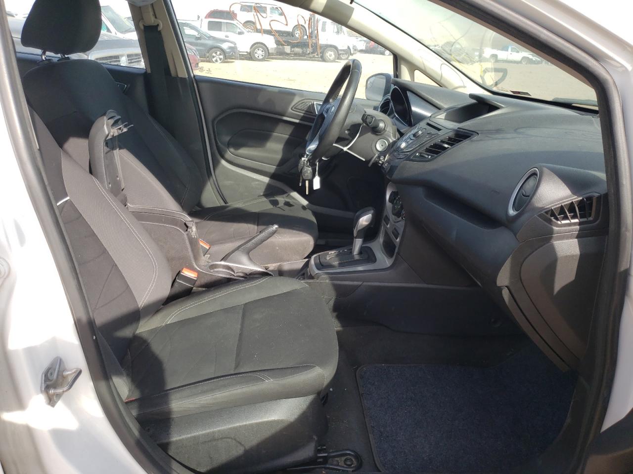 Photo 5 from auction – 2014 FORD FIESTA SE with VIN 3FADP4EJ6EM240895