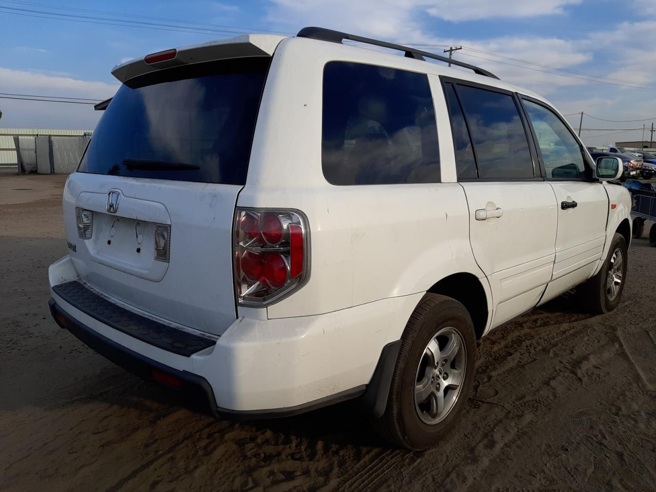 Photo 4 from auction – 2006 HONDA PILOT EX with VIN 5FNYF28526B009208