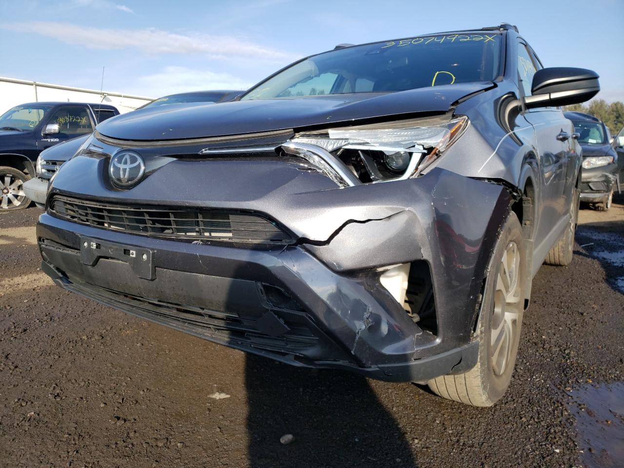 Photo 9 from auction – 2017 TOYOTA RAV4 LE with VIN JTMBFREVXHJ162840