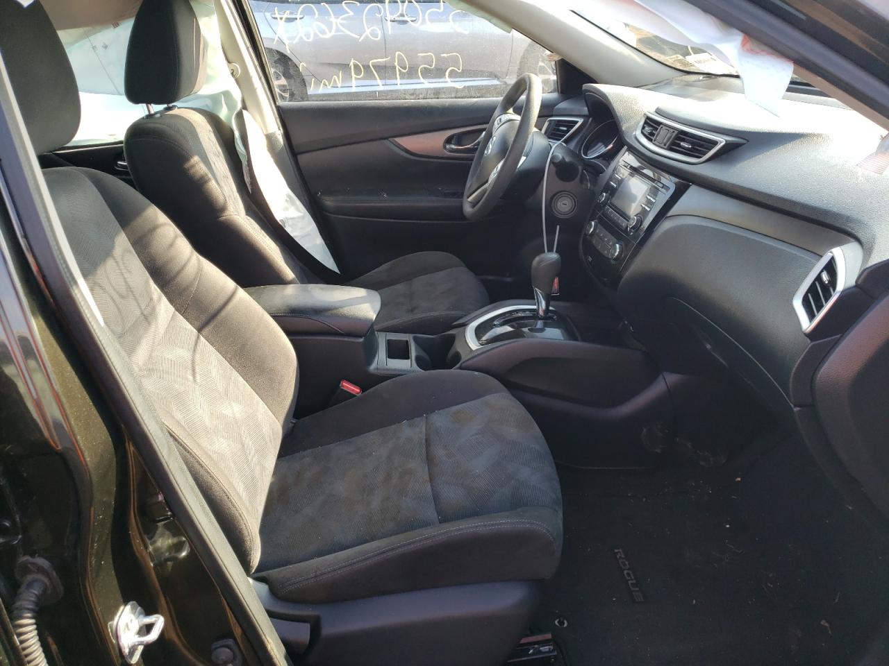 Photo 5 from auction – 2015 NISSAN ROGUE S with VIN KNMAT2MV3FP536633