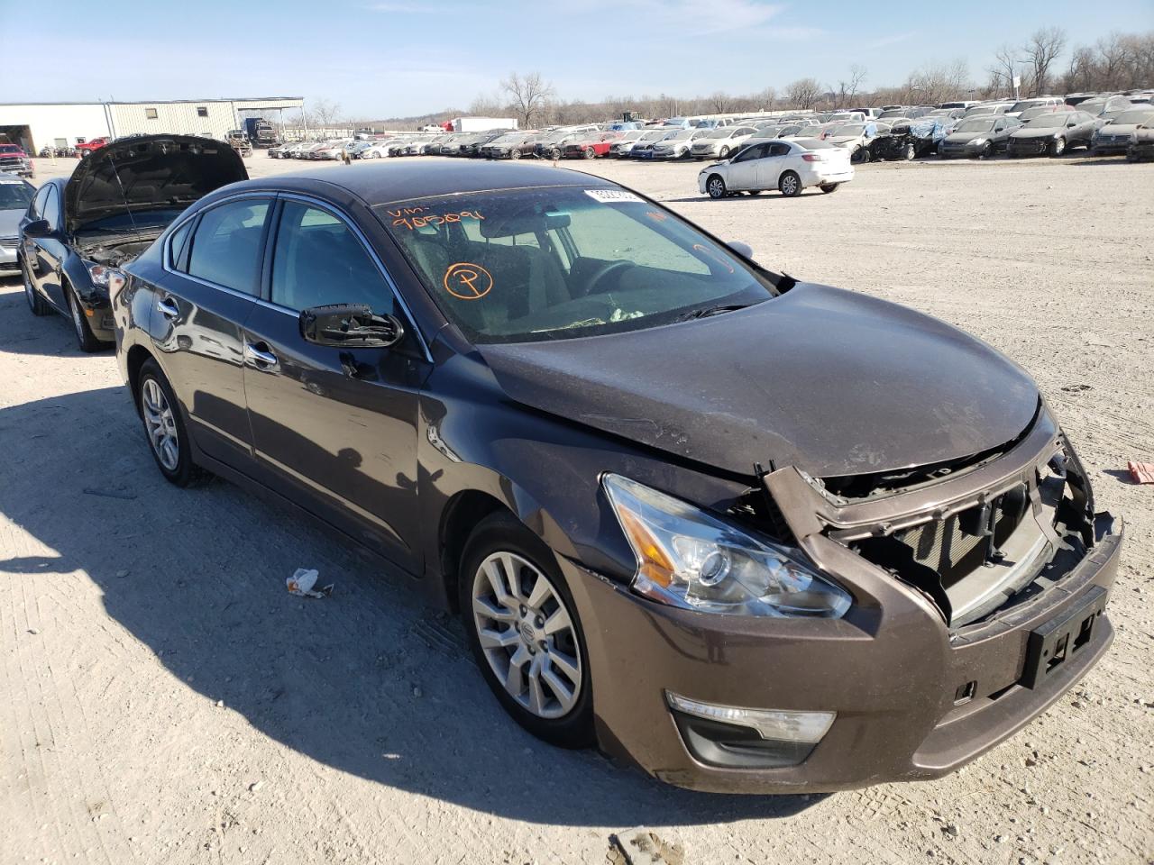 NISSAN ALTIMA 2.5 2015 with VIN 1N4AL3AP2FN905091 - Photo from auction