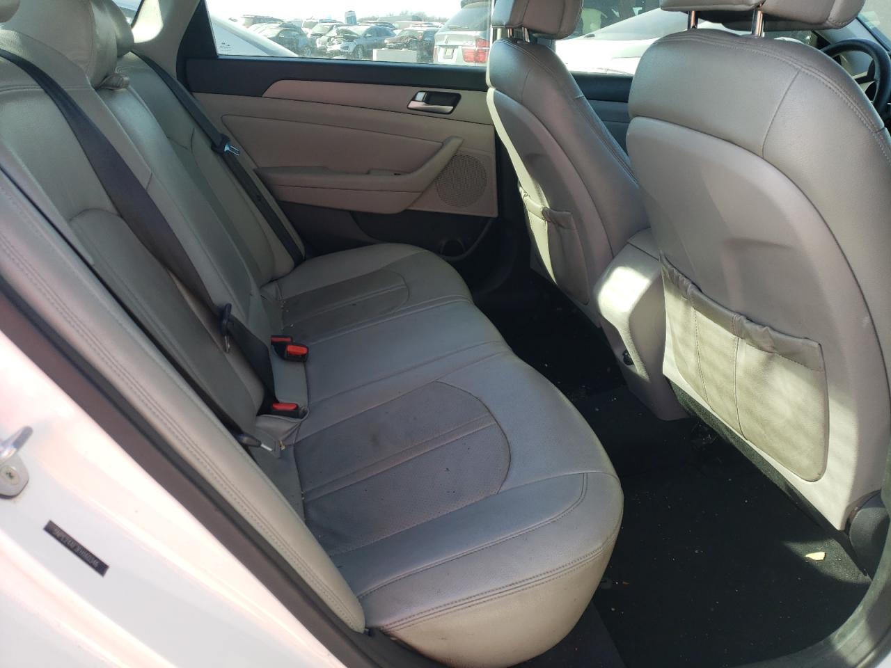 Photo 6 from auction – 2015 HYUNDAI SONATA SE with VIN 5NPE24AF3FH160346