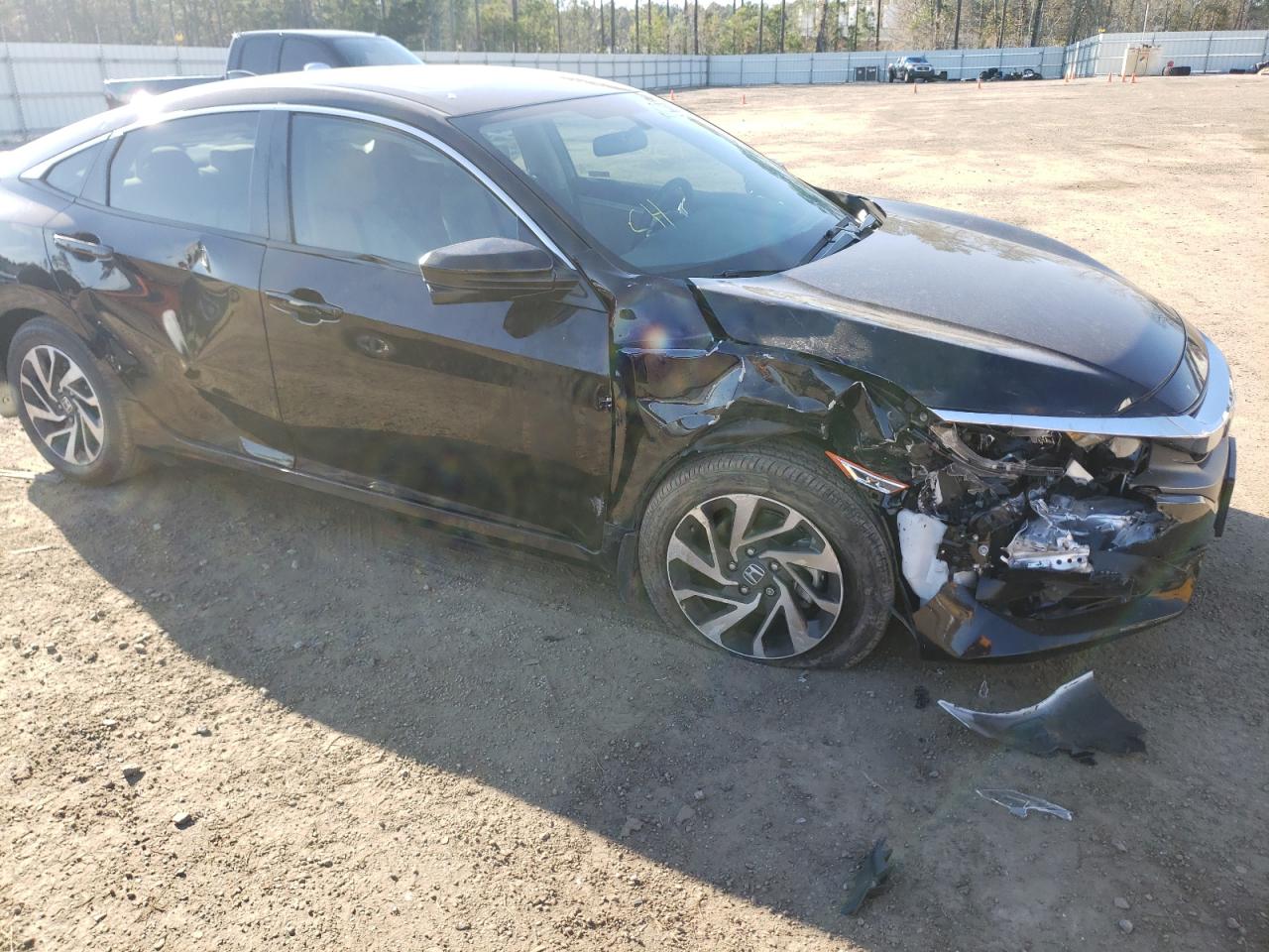 Photo 9 from auction – 2018 HONDA CIVIC EX with VIN 19XFC2F74JE039202
