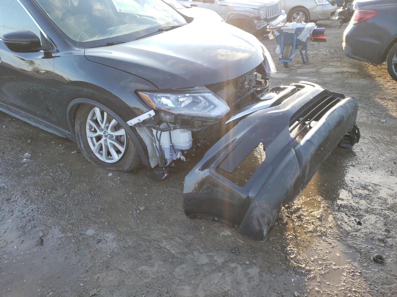 Photo 9 from auction – 2018 NISSAN ROGUE S with VIN 5N1AT2MV3JC765101