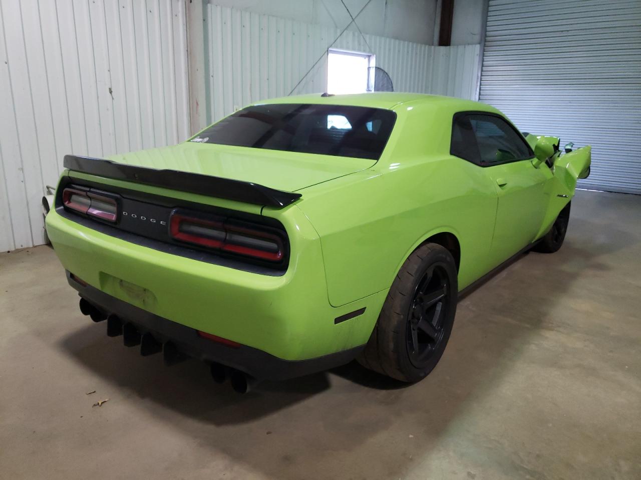 Photo 4 from auction – 2015 DODGE CHALLENGER with VIN 2C3CDZAT4FH711188
