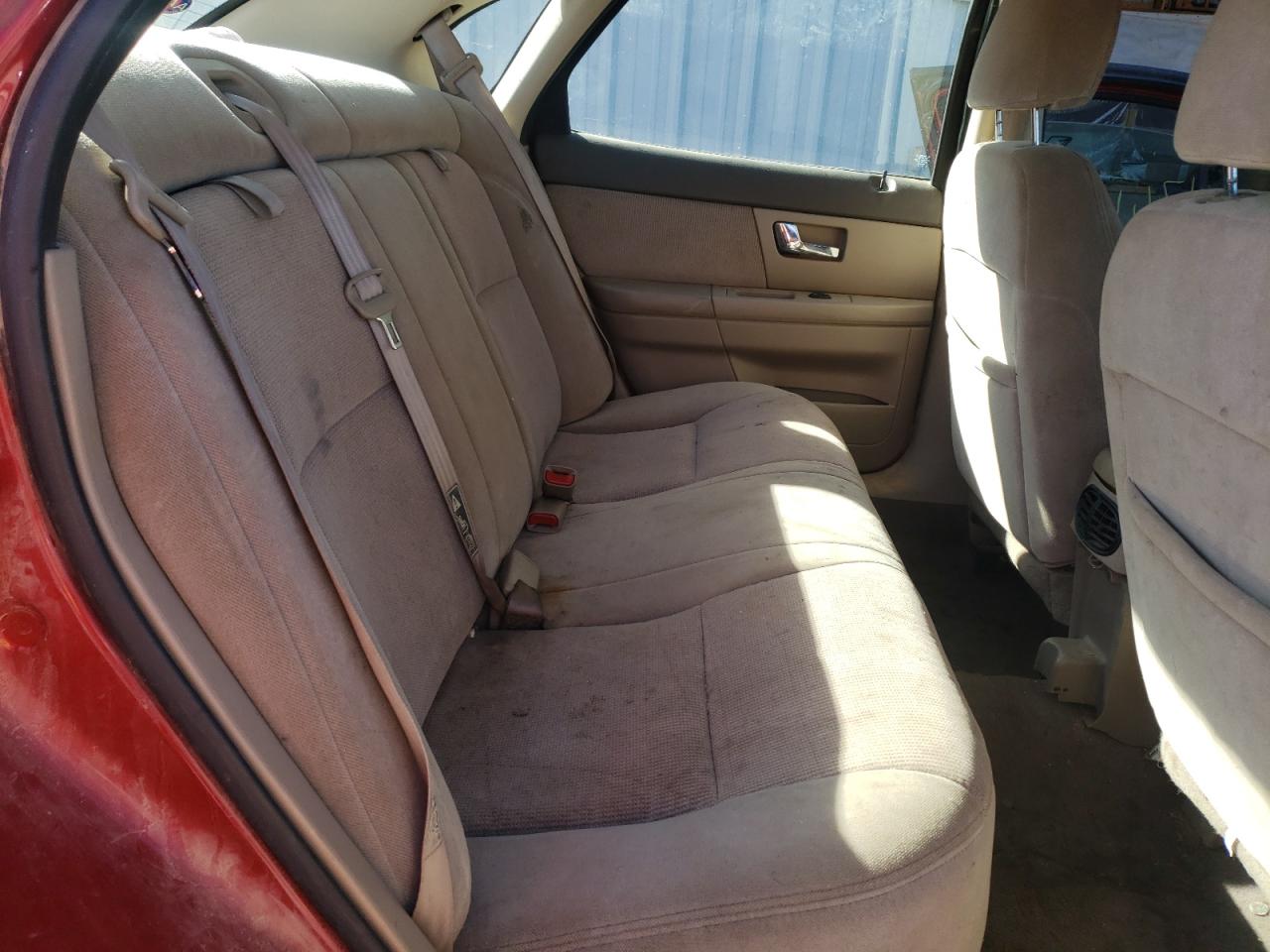 Photo 6 from auction – 2000 FORD TAURUS SEL with VIN 1FAFP56S8YA170078