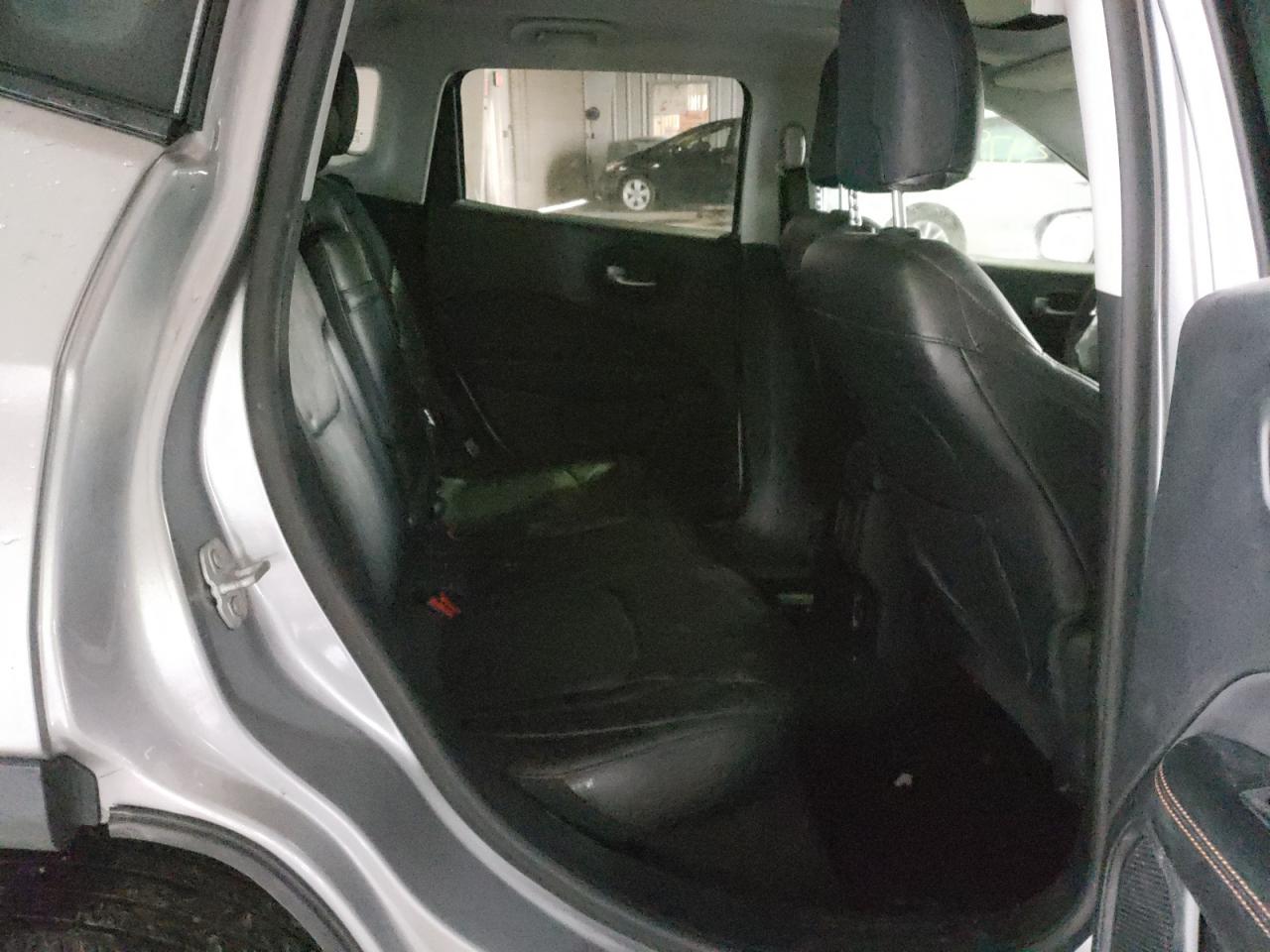 Photo 6 from auction – 2018 JEEP COMPASS LI with VIN 3C4NJDCB4JT143965