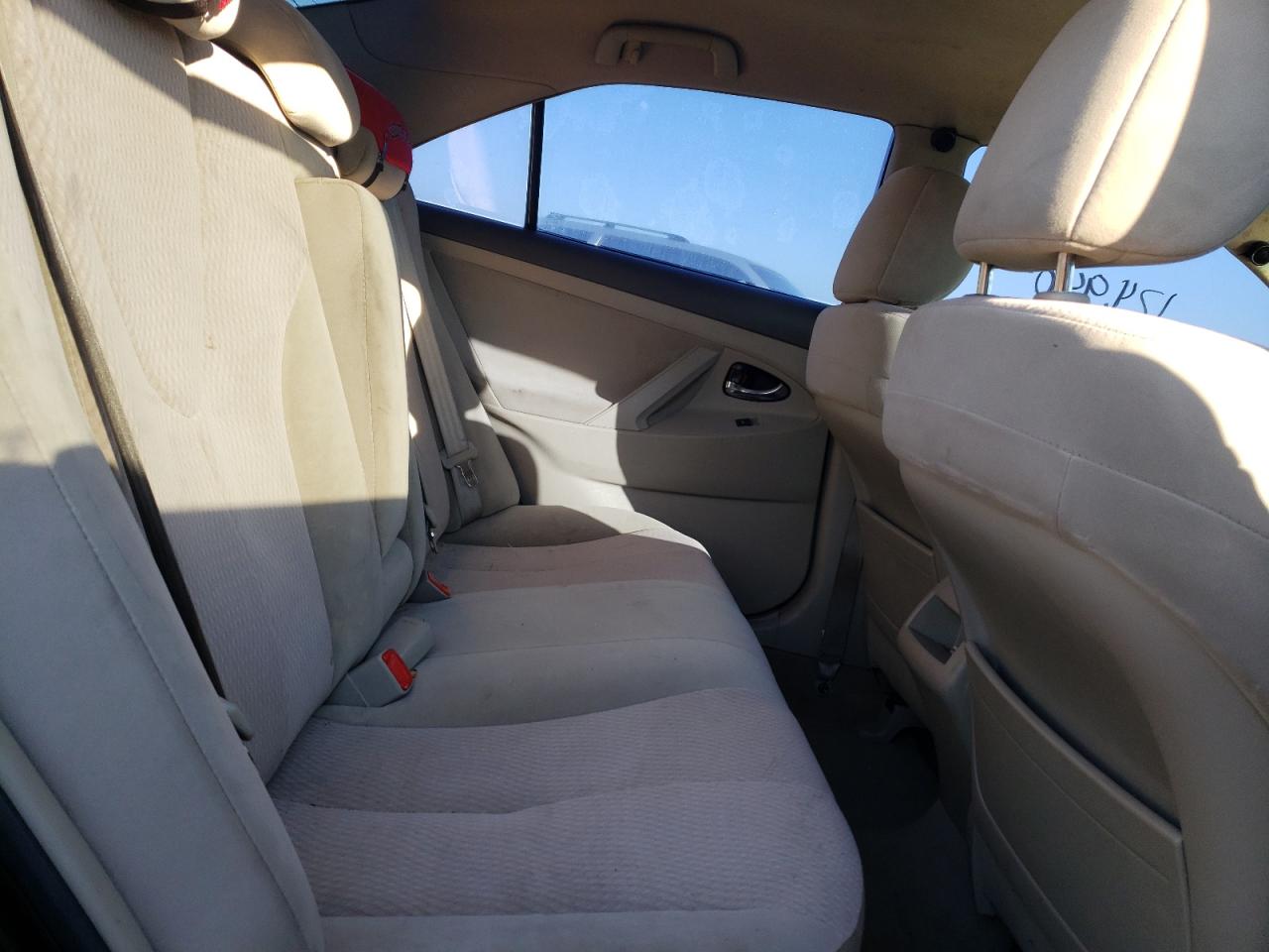 Photo 6 from auction – 2010 TOYOTA CAMRY BASE with VIN 4T4BF3EK0AR040061