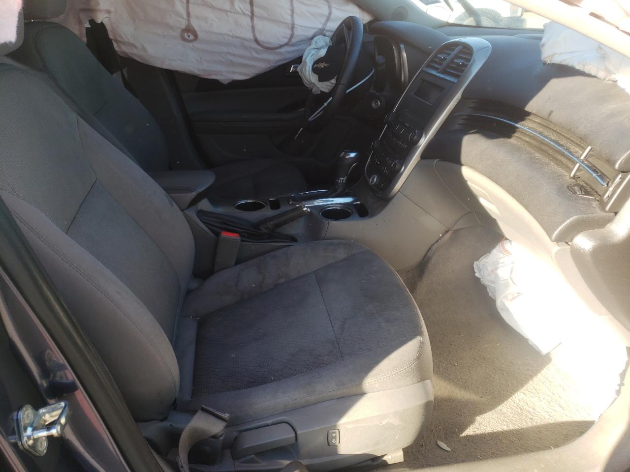 Photo 5 from auction – 2015 CHEVROLET MALIBU LS with VIN 1G11B5SL9FF343259