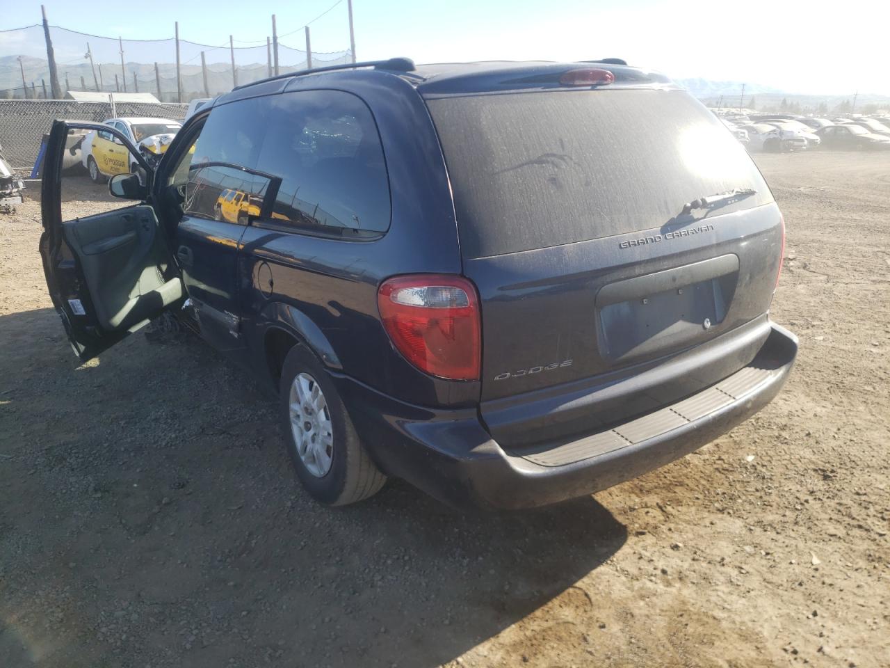 Photo 3 from auction – 2005 DODGE GRAND CARA with VIN 1D4GP24R85B169941