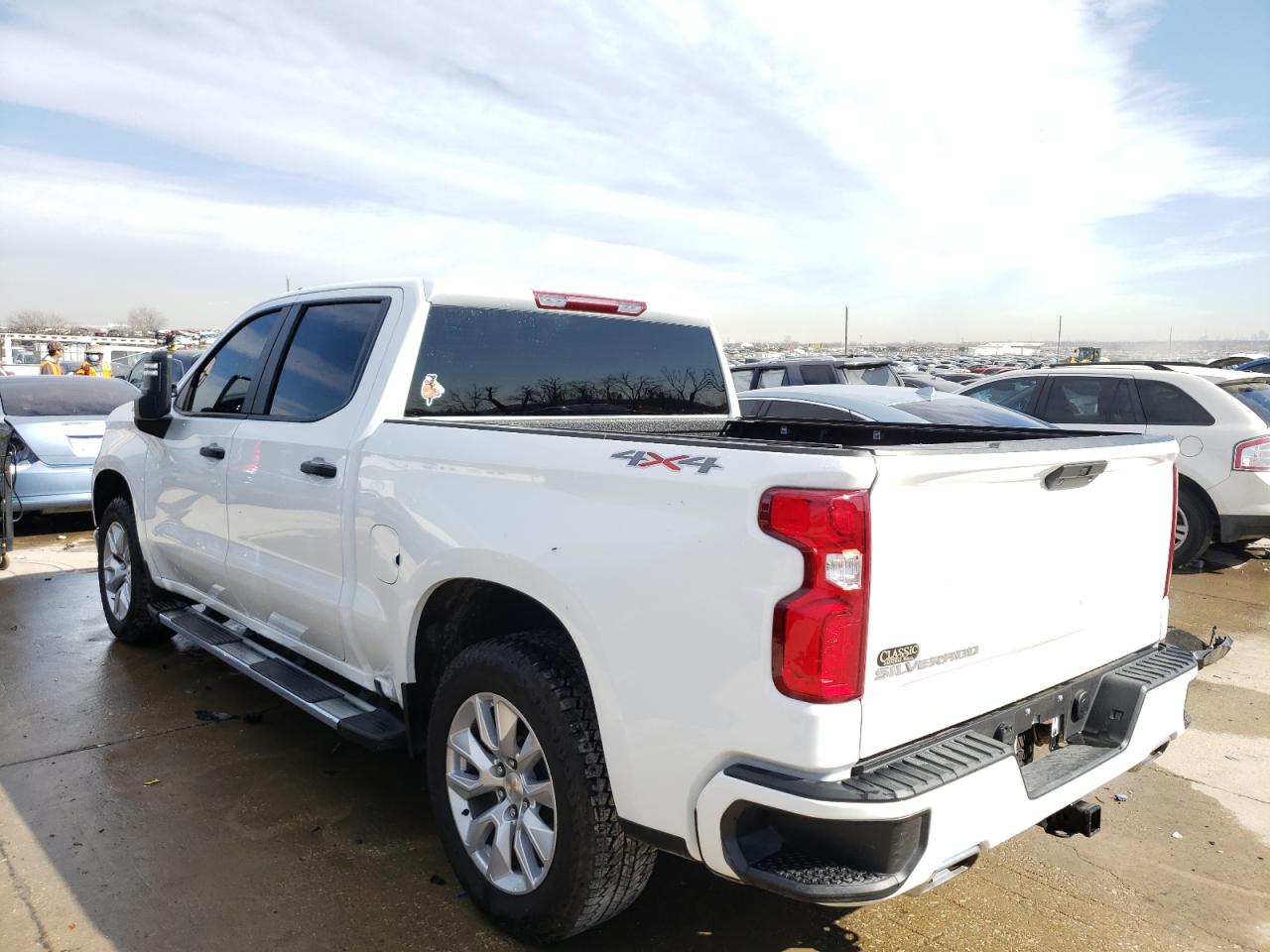 Photo 3 from auction – 2021 CHEVROLET SILVERADO with VIN 3GCUYBEF5MG360420